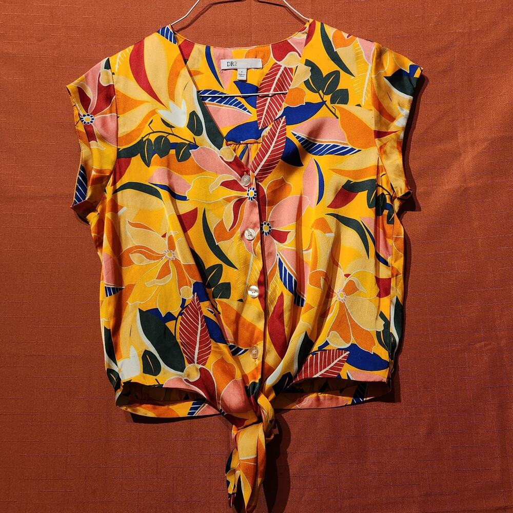 DR2 Sz Small Bright Yellow Floral Tie Front Short Sleeve Top Tropical Bohemian